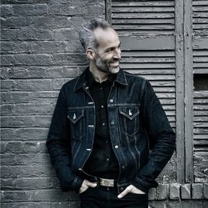 Meet your Posher, Jeb